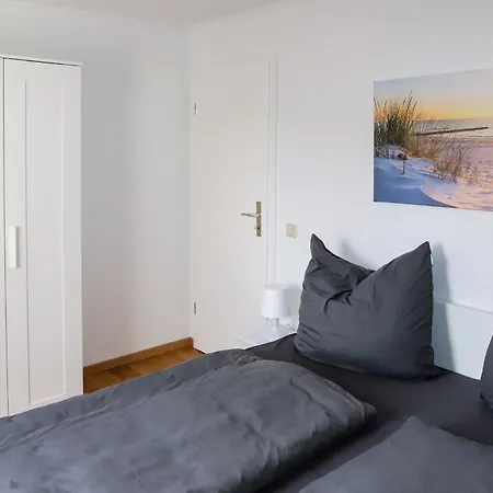 Apartment Feriendomizil We13 *